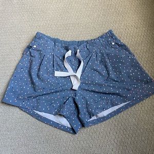 Lululemon confetti spring breakaway shorts size 10